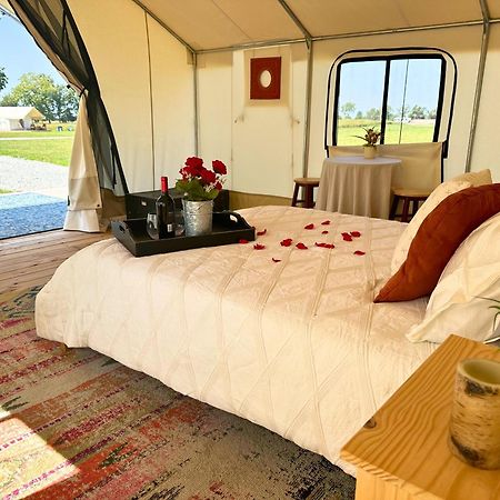 Roaring River Luxury Glamping #1 Cassville Экстерьер фото