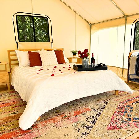 Roaring River Luxury Glamping #1 Cassville Экстерьер фото